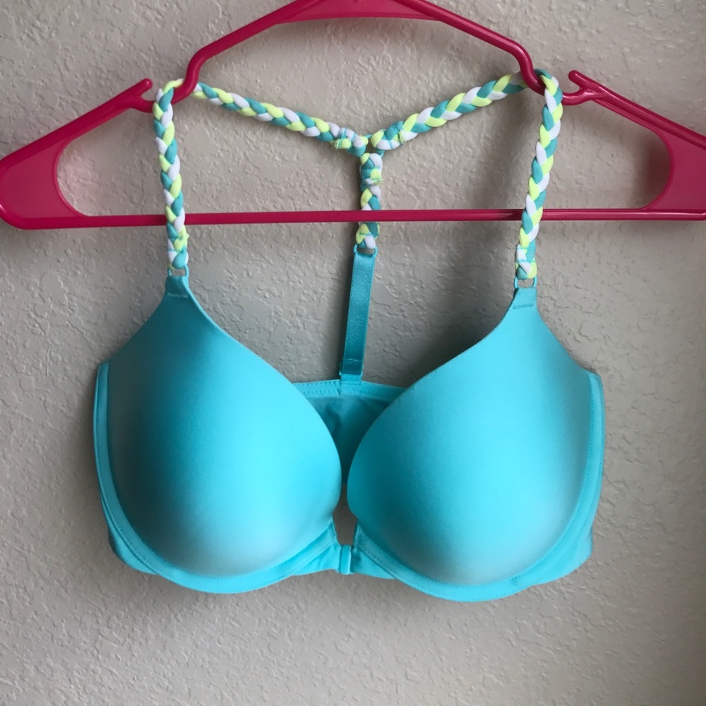 VS 34DD